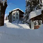 Bed & Breakfast Pensione Bianca Bardonecchia